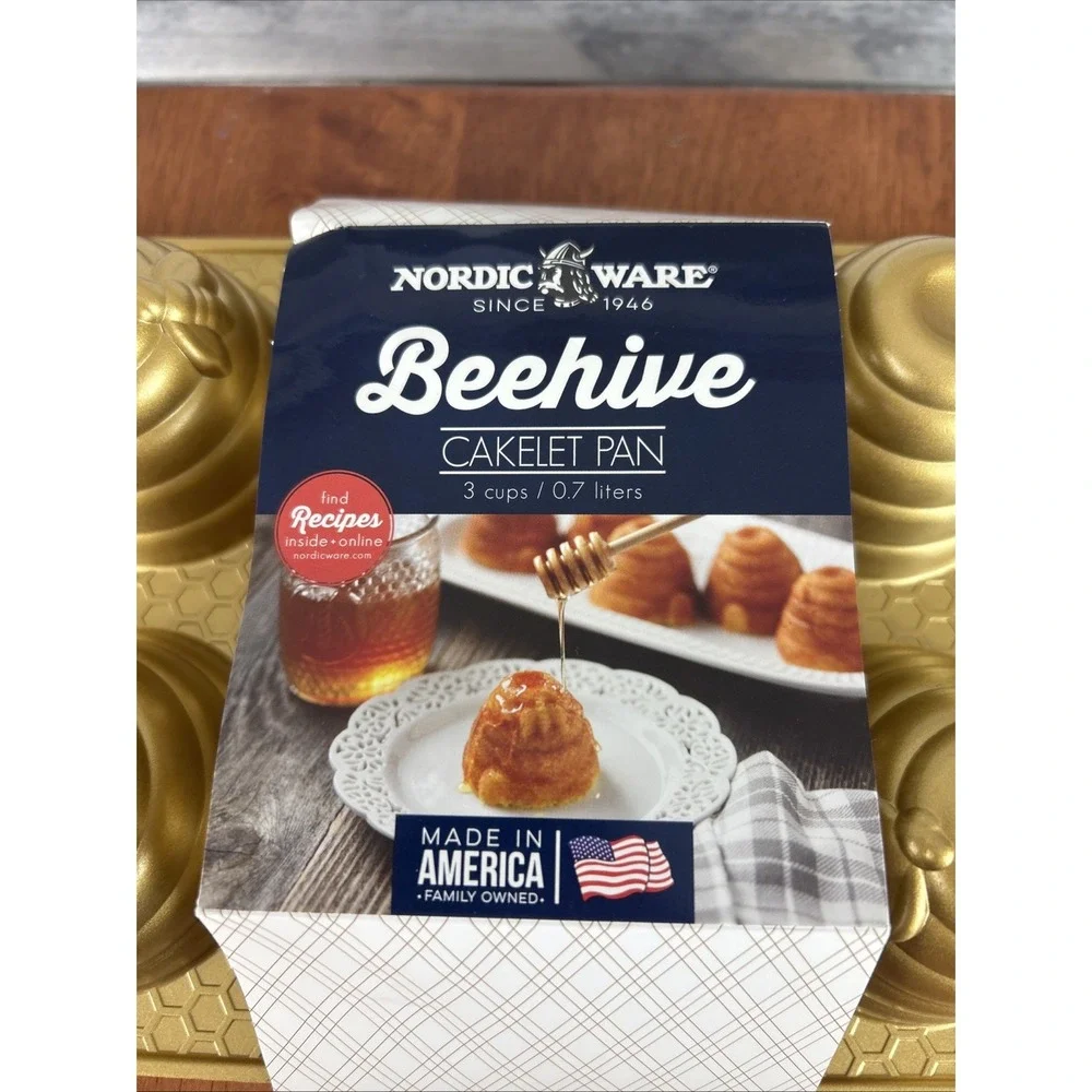 Nordic Ware platinum Collection Beehive Cakelet Pan Cast Aluminum 3 Cup Gold